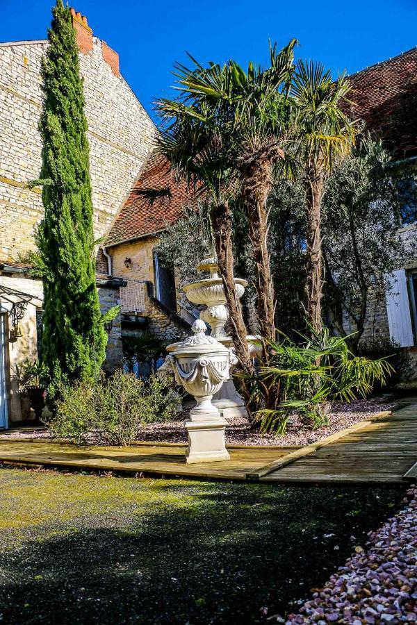 Chez Fabrice Hotel Dun-sur-Auron Exterior photo